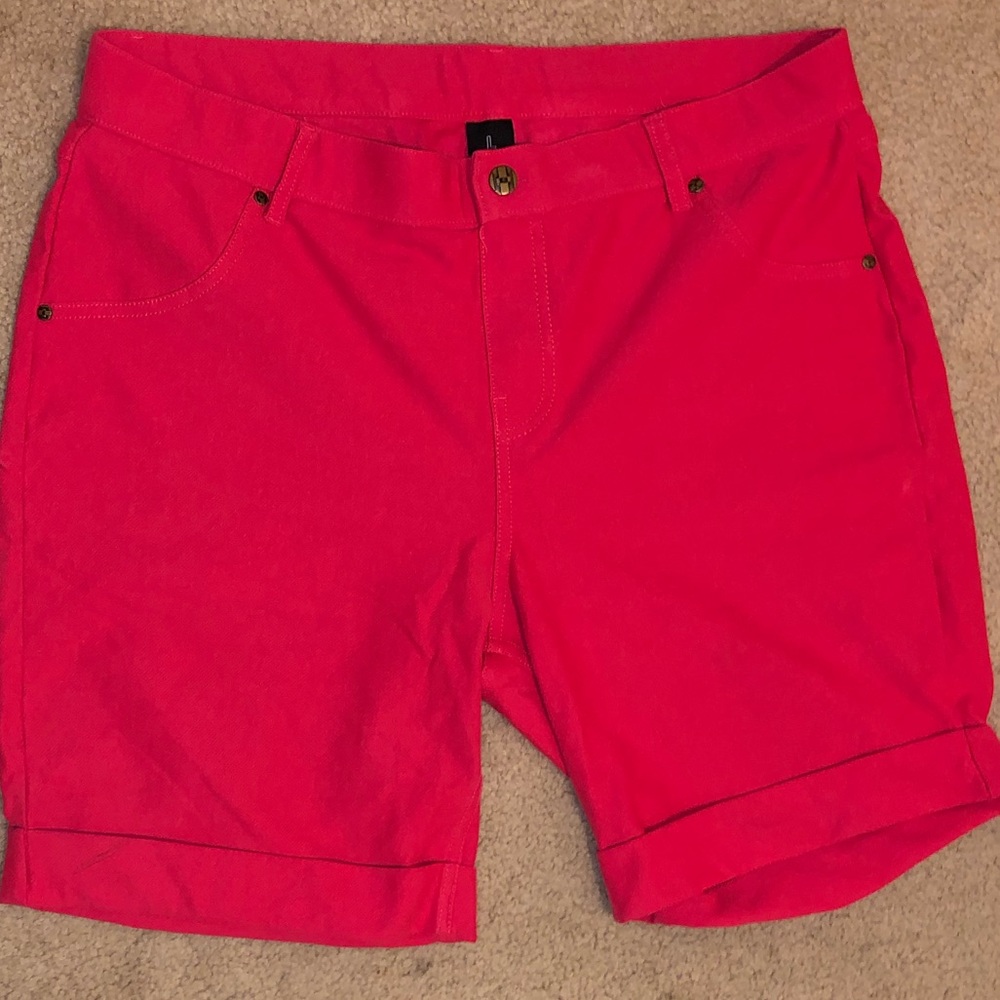 Women’s hot pink shorts